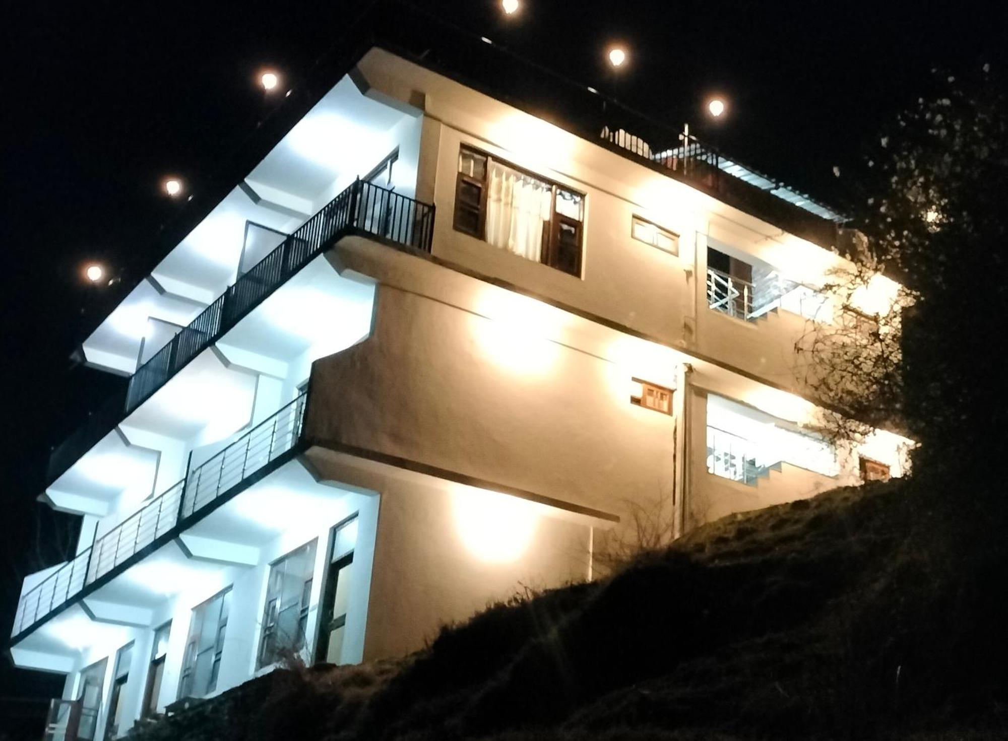 Grand Kailash Khajjiar Dalhousie Luaran gambar