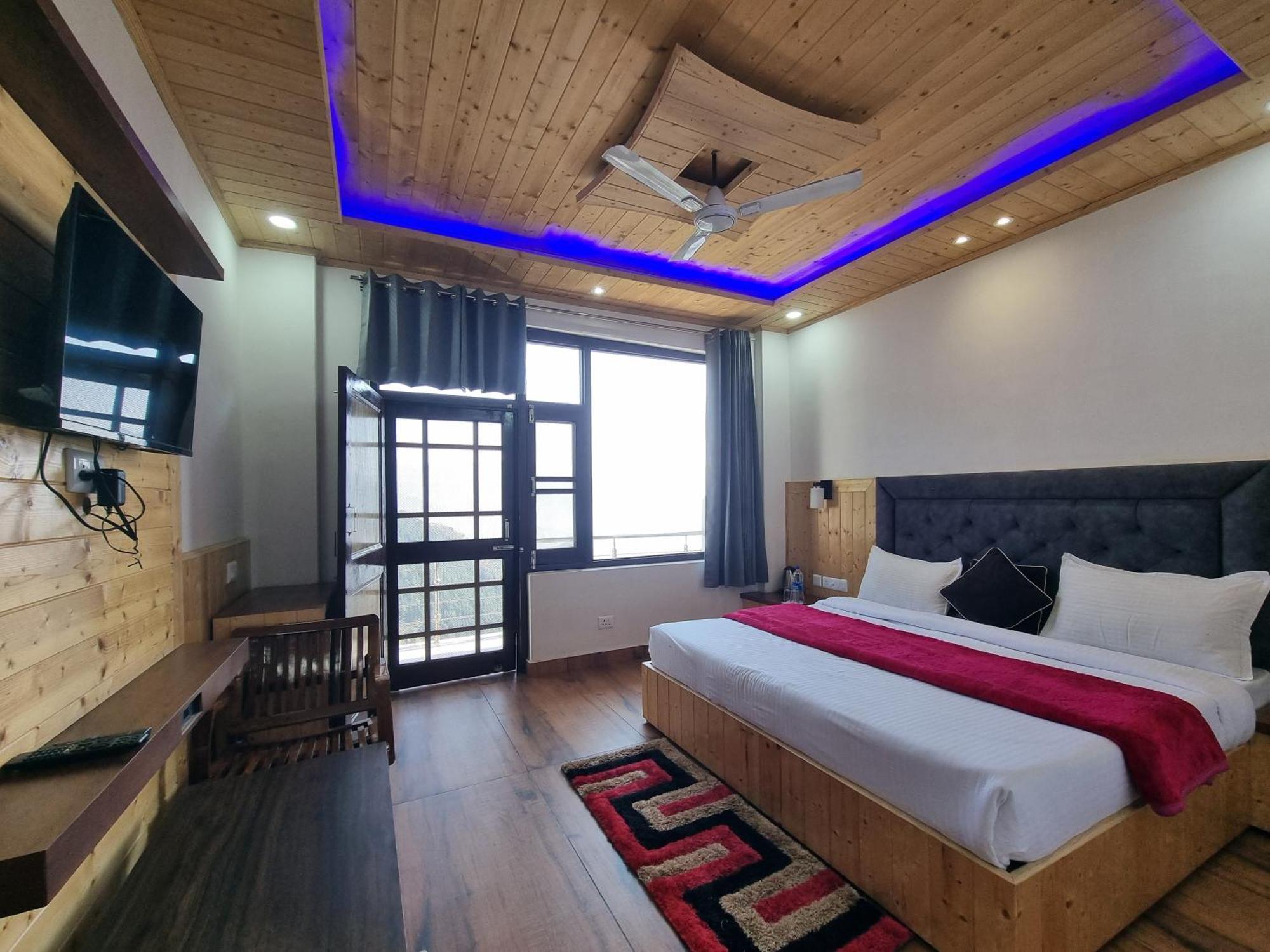 Grand Kailash Khajjiar Dalhousie Luaran gambar